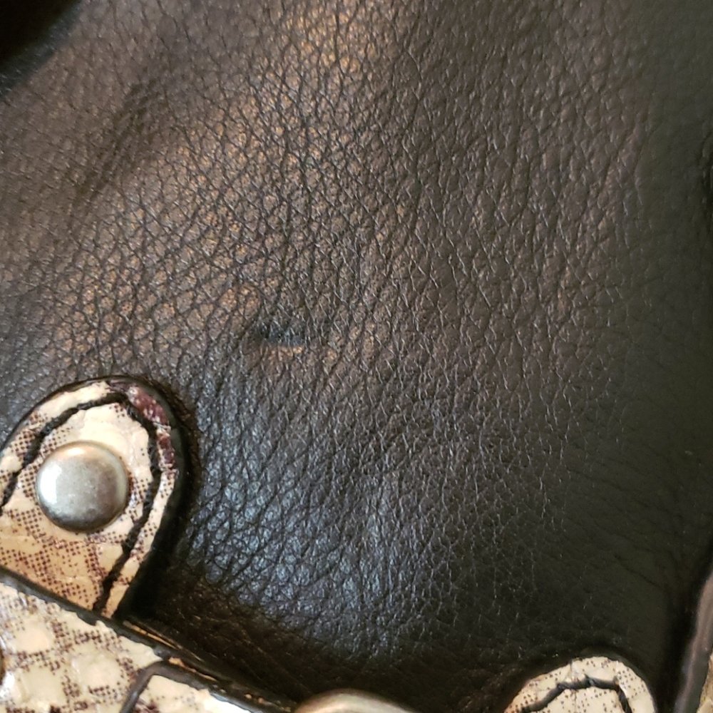 Cynthia Rowley Snake Skin Black Purse - Picture 5 of 8